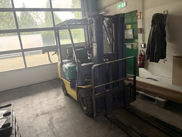 Treibgas-Gabelstapler Komatsu T018Y443